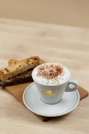 Biscotti + Capuccino